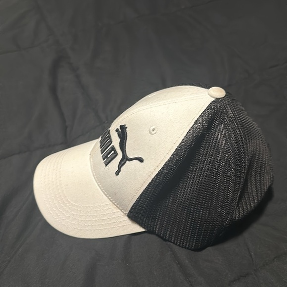 Puma SnapBack hat - Picture 2 of 3